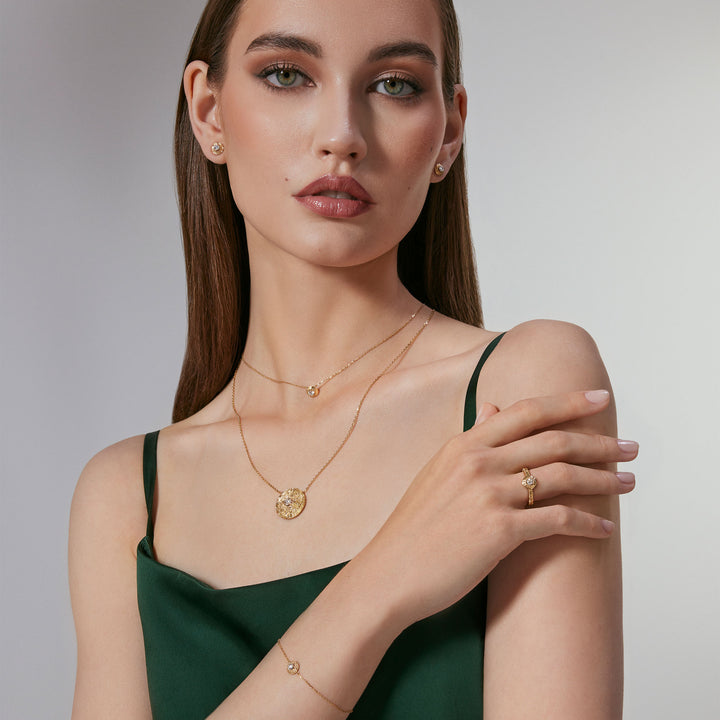 Aurora Yellow Gold Medium Necklace