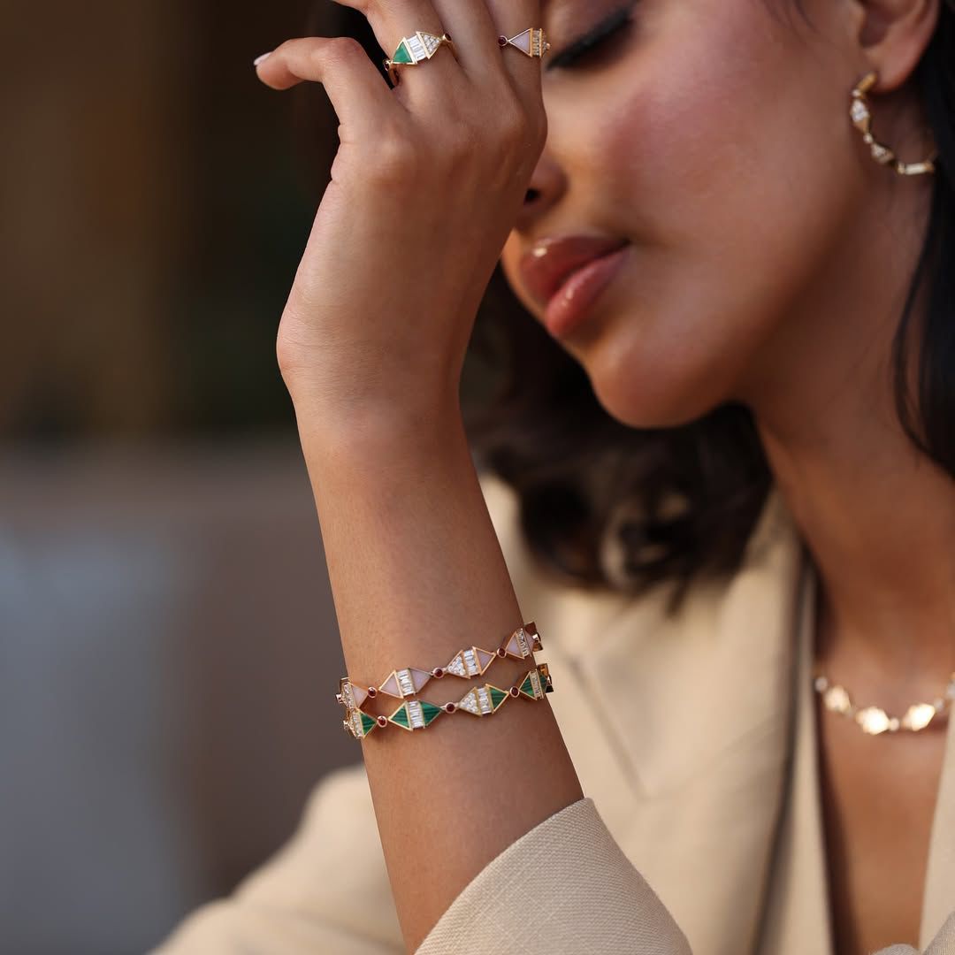 Infinite Colors Yellow Gold Bangle