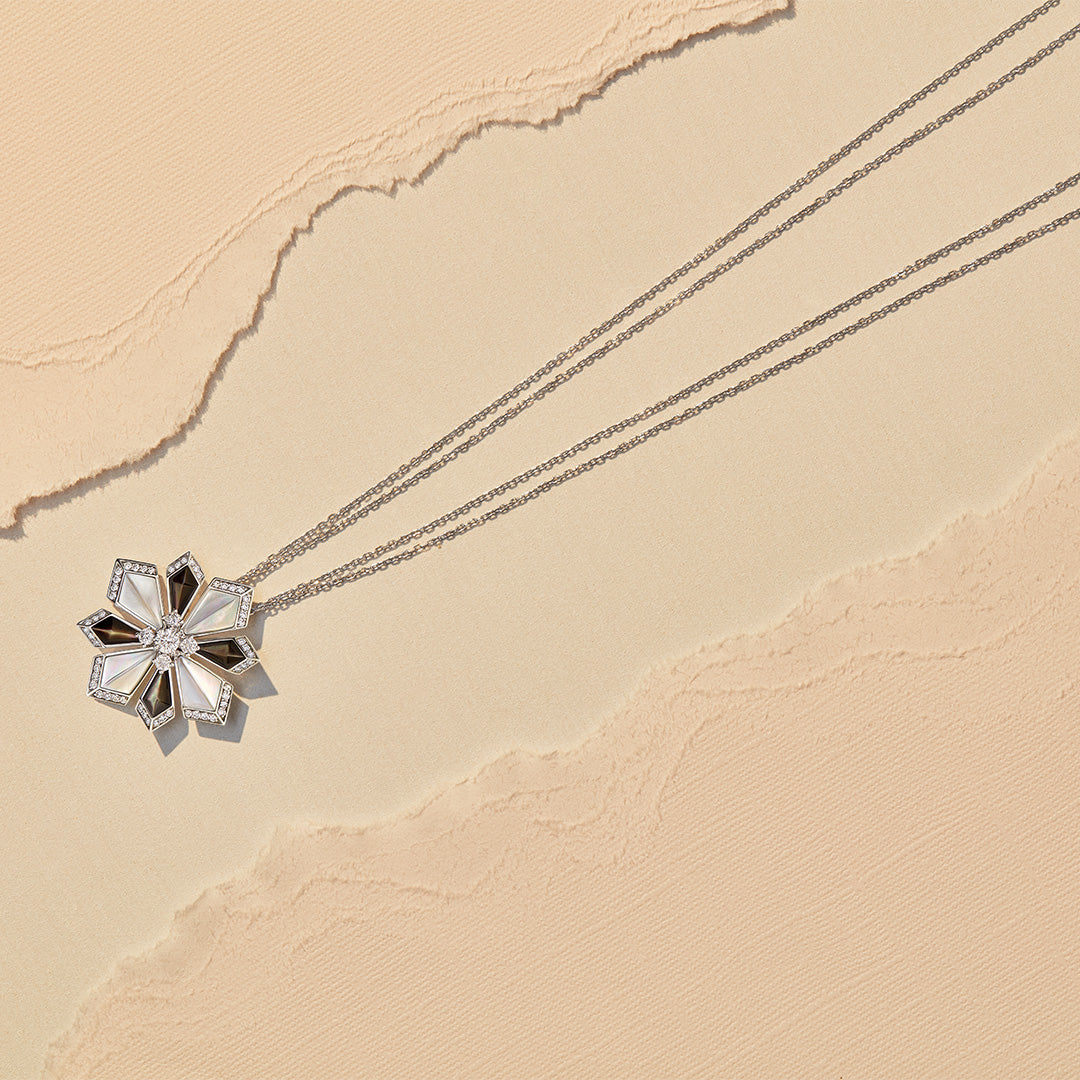 Desert Rose White Gold Large Necklace