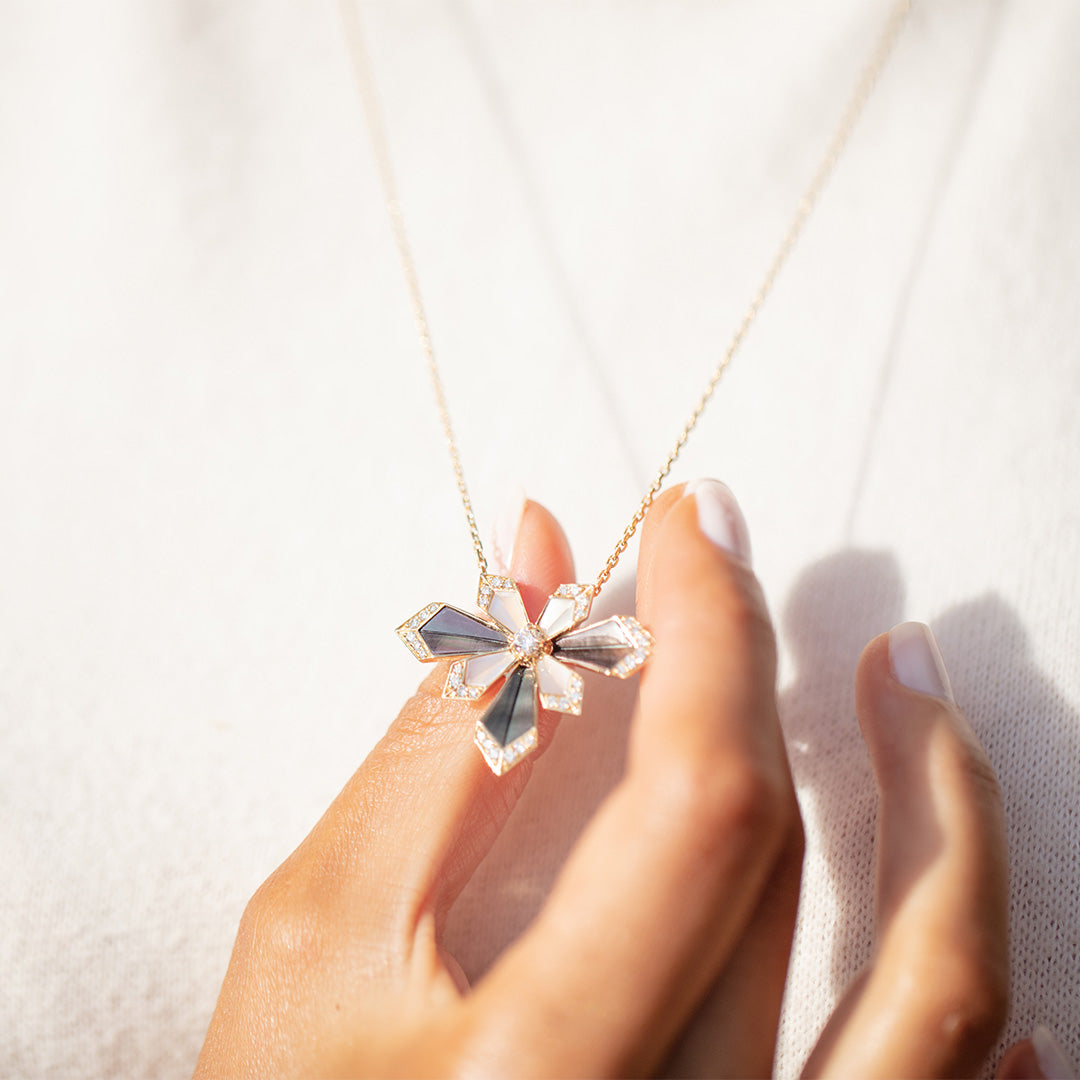 Desert Rose Yellow Gold Medium Necklace