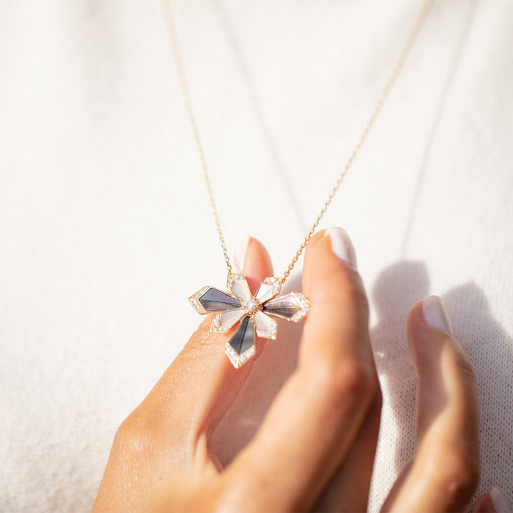 Desert Rose Yellow Gold Medium Necklace