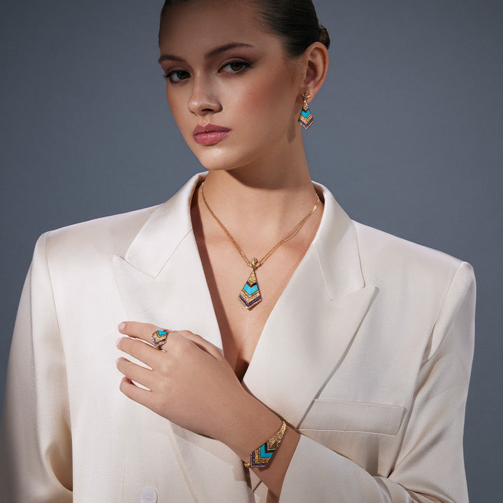 Golden Petals Yellow Gold Turquoise Necklace