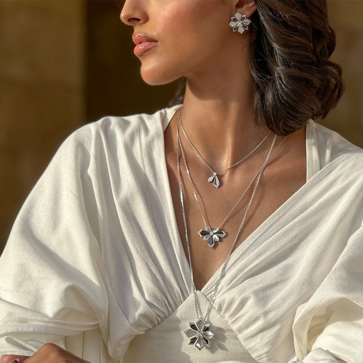 Desert Rose White Gold Large Necklace