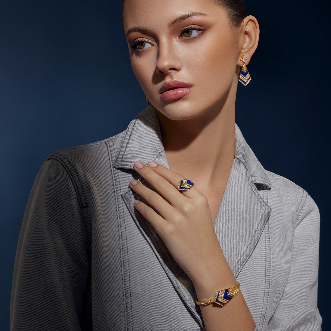 Golden Petals Yellow Gold Blue Sapphire Bangle