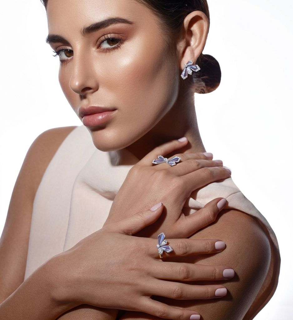 Desert Rose White Gold Medium Ring